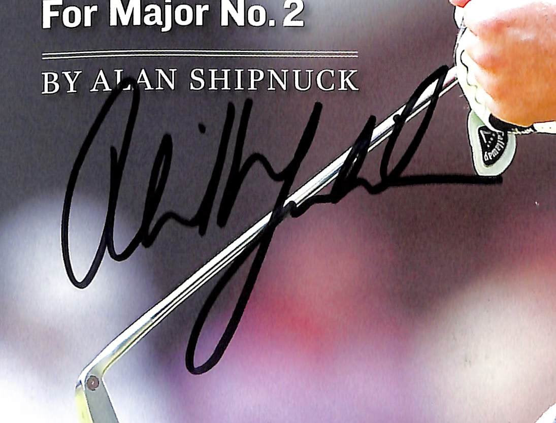 Phil Mickelson Signed 2005 Sports Illustrated Newsstand No Label Golf JSA 212956