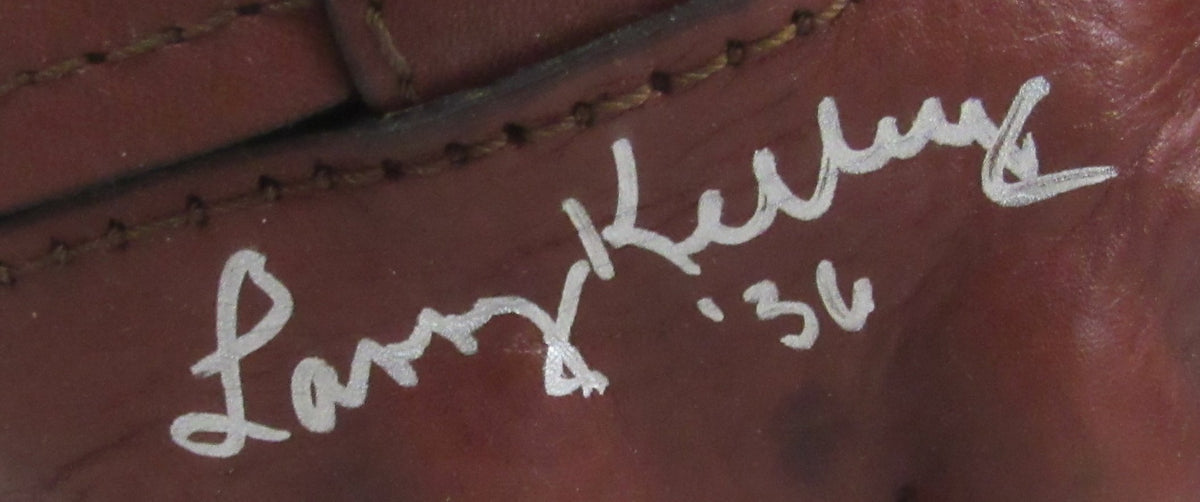 Larry Kelley HOF Signed/Inscribed Yale Mini Leather Football Helmet JSA 213362
