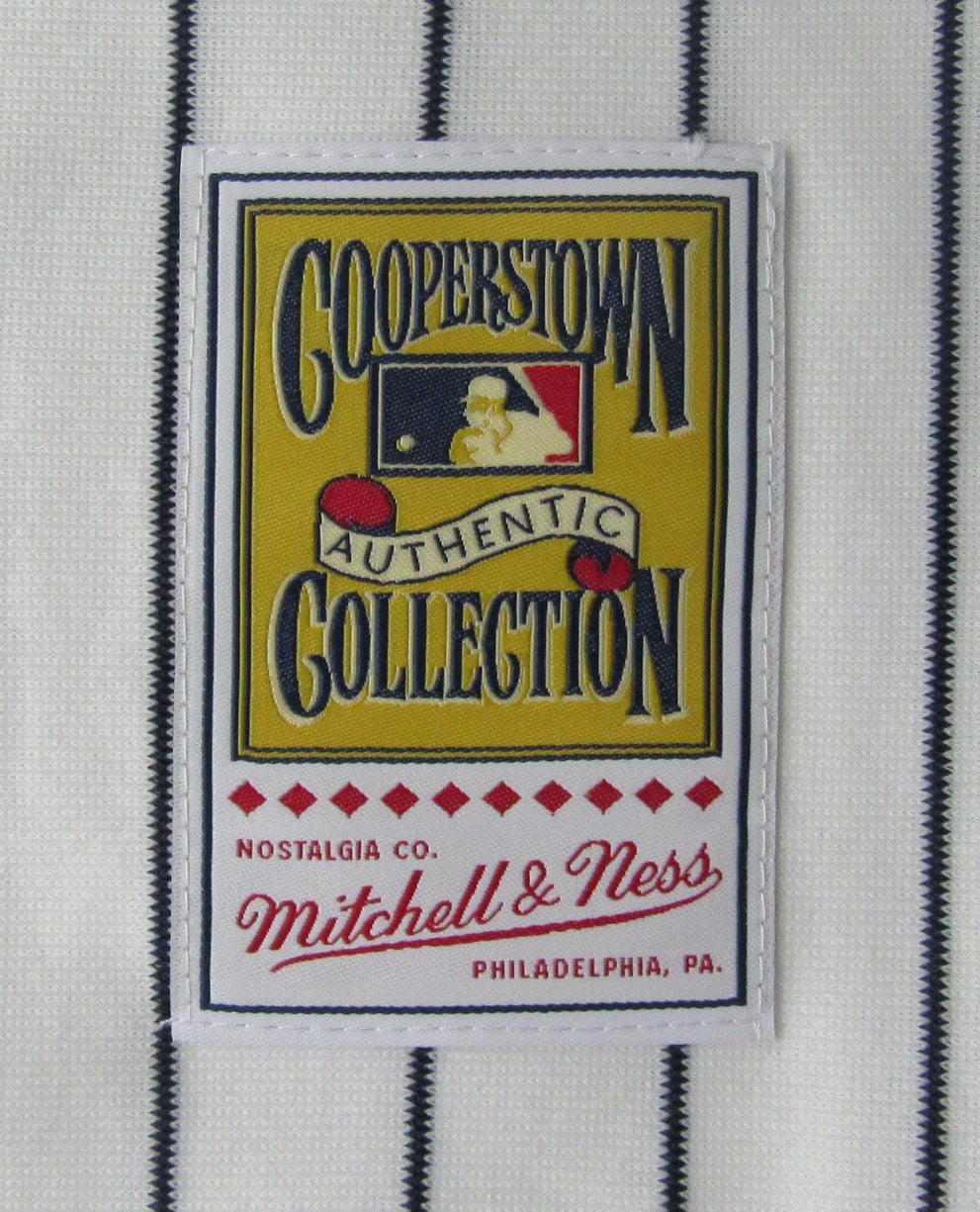 Derek Jeter HOF Signed Yankees Cooperstown Mitchell & Ness Jersey Sz L PSA 12716