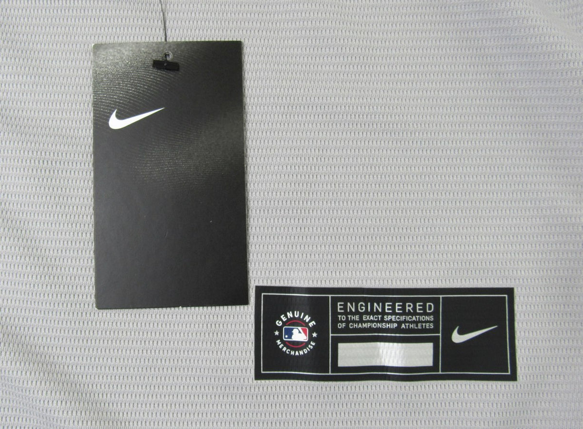 John Smoltz HOF Signed/Autographed Braves Nike Jersey Sz L JSA 212753