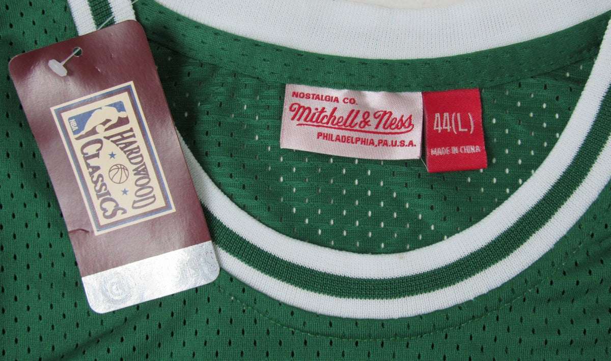 Bill Russell HOF Signed Celtics Mitchell & Ness Jersey Sz 44 L PSA 212761