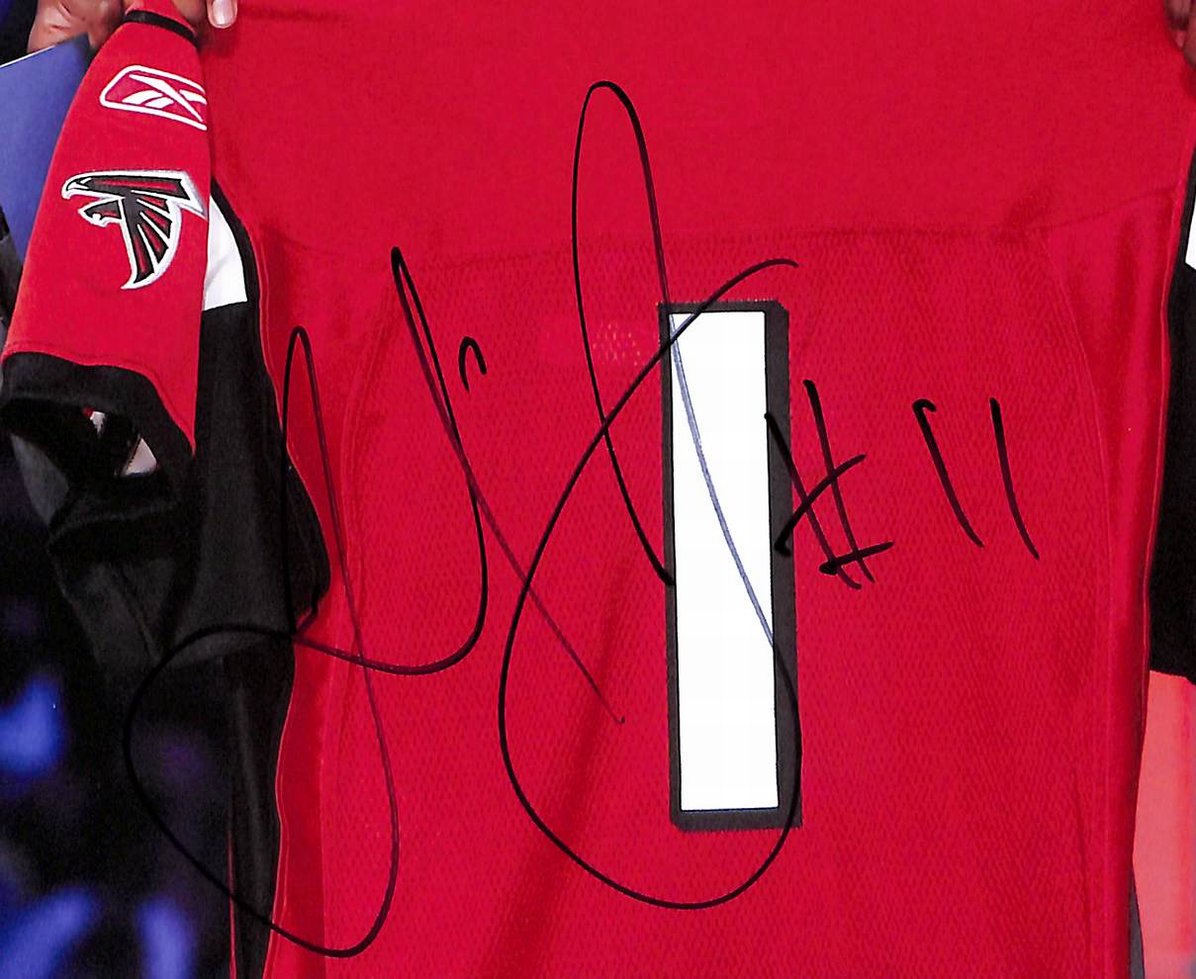 Julio Jones Signed/Autographed 8x10 Photo Falcons JSA 213758