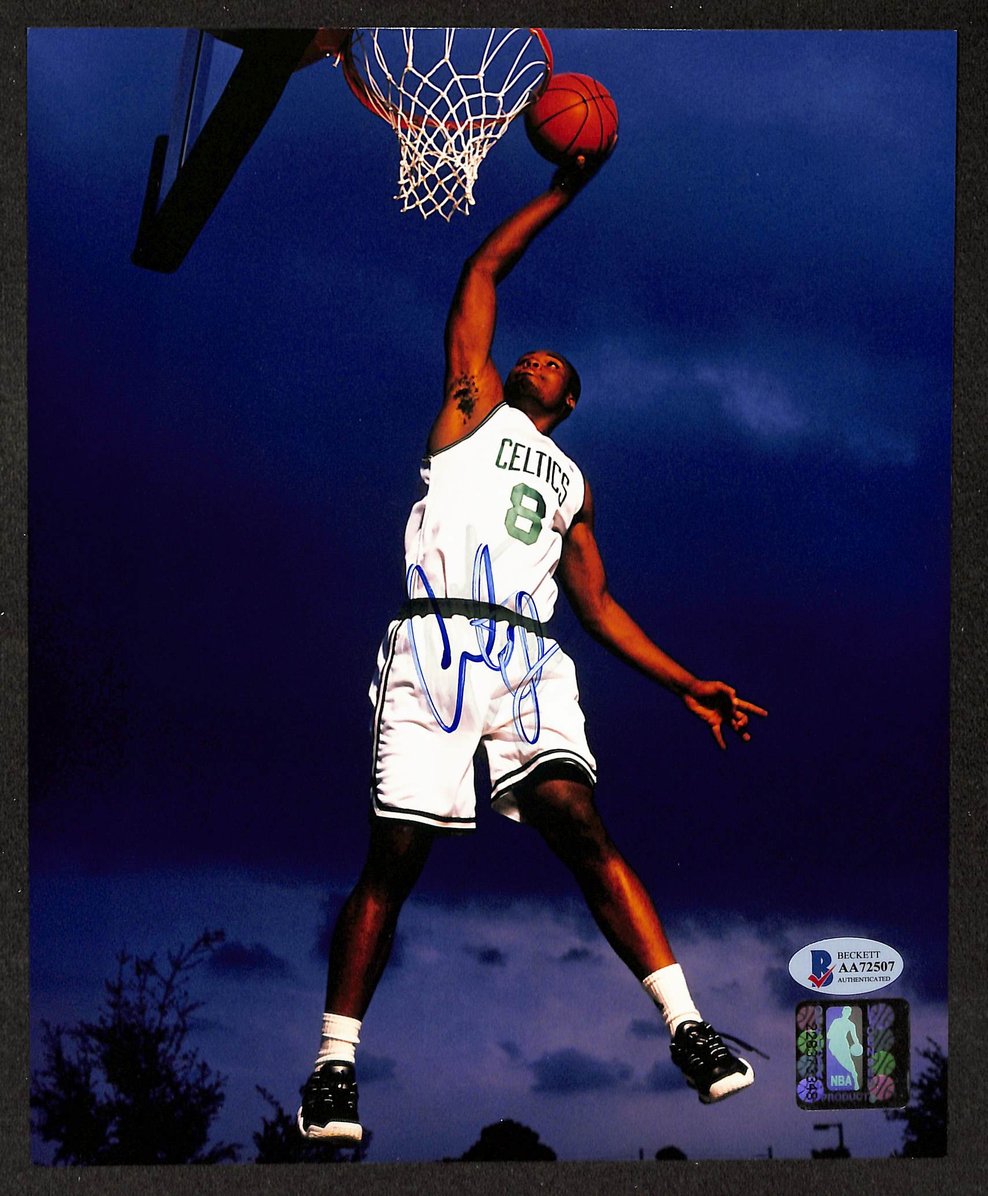 Antoine Walker Signed/Autographed 8x10 Photo Celtics BAS 213680