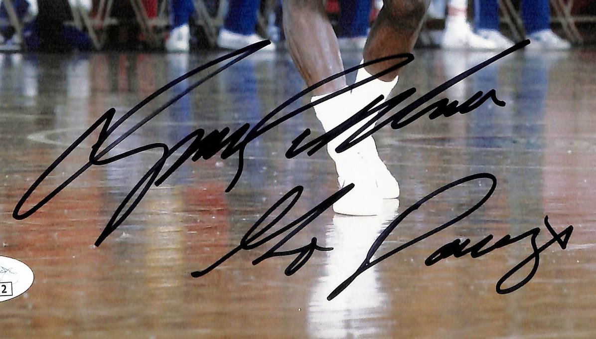 Dominique Wilkins HOF Signed/Autographed 8x10 Photo Georgia Bulldogs JSA 213698