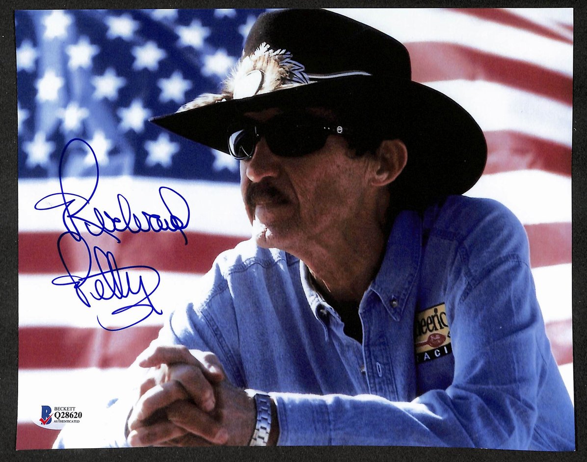 Richard Petty Signed/Autographed 8x10 Photo NASCAR BAS 213837