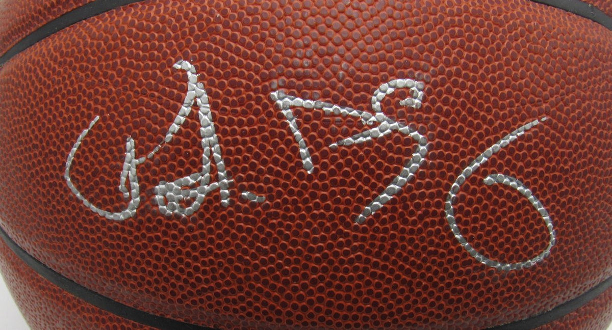 Patrick Ewing HOF Signed/Auto Spalding NBA Basketball NY Knicks Steiner XHC158