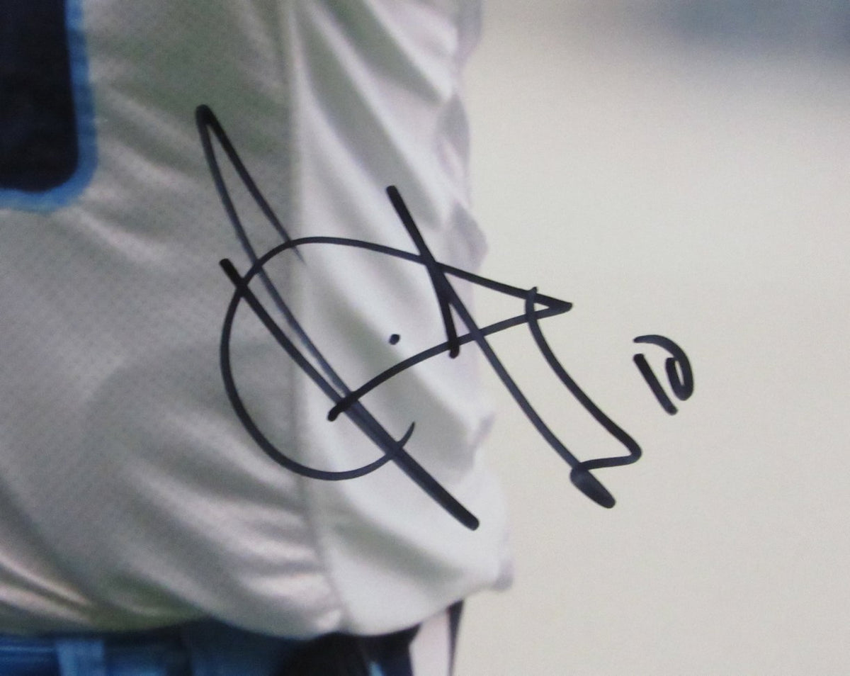 Vince Young Signed/Autographed 16x20 Photo Titans JSA 213435