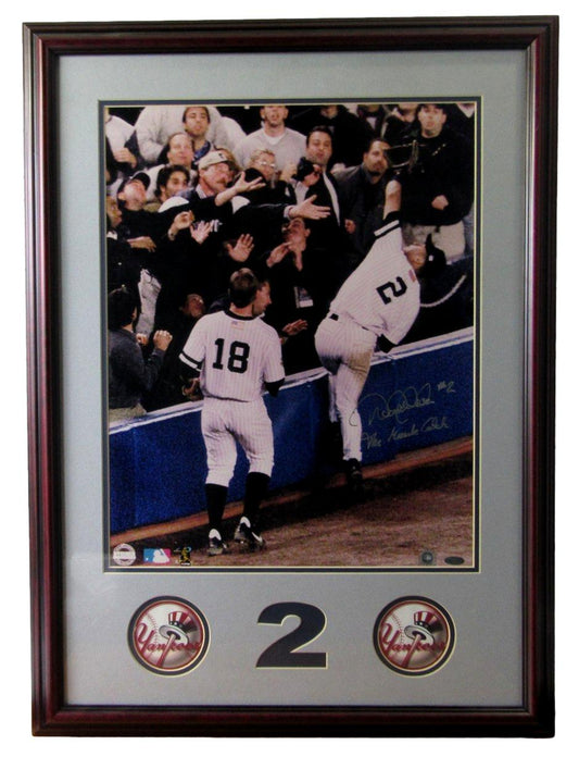 Derek Jeter Signed16x20 Photo Framed Miracle Catch GM 5 ALDS MLB Holo XBD002