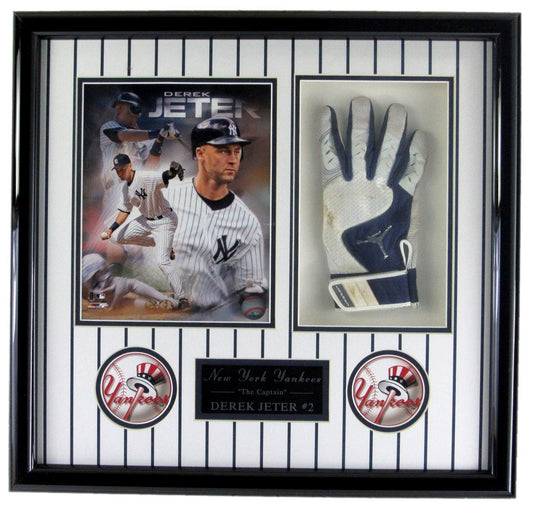 Derek Jeter HOF Game Used Batting Glove Photo Yankees Framed Steiner XBD011