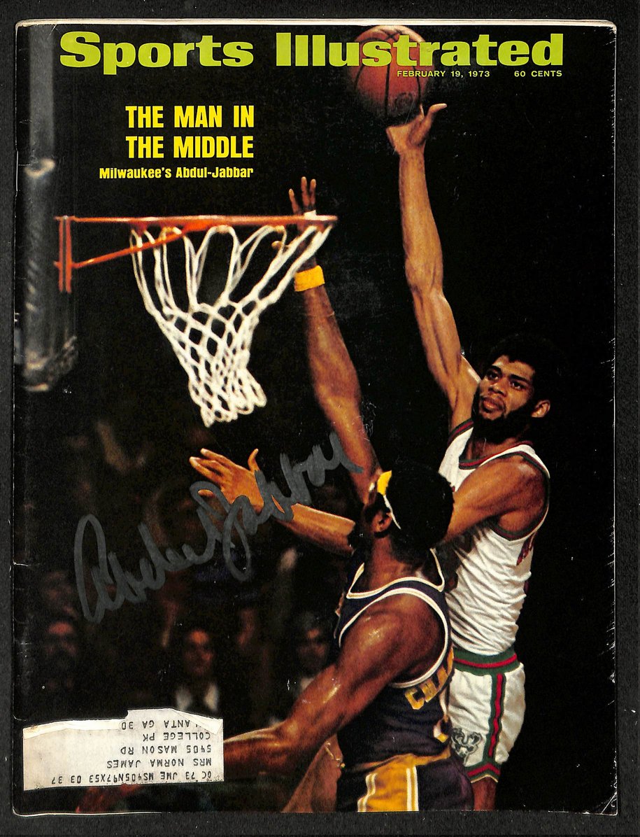 Kareem Abdul-Jabbar HOF Signed 1973 Sports Illustrated Magazine JSA 215111