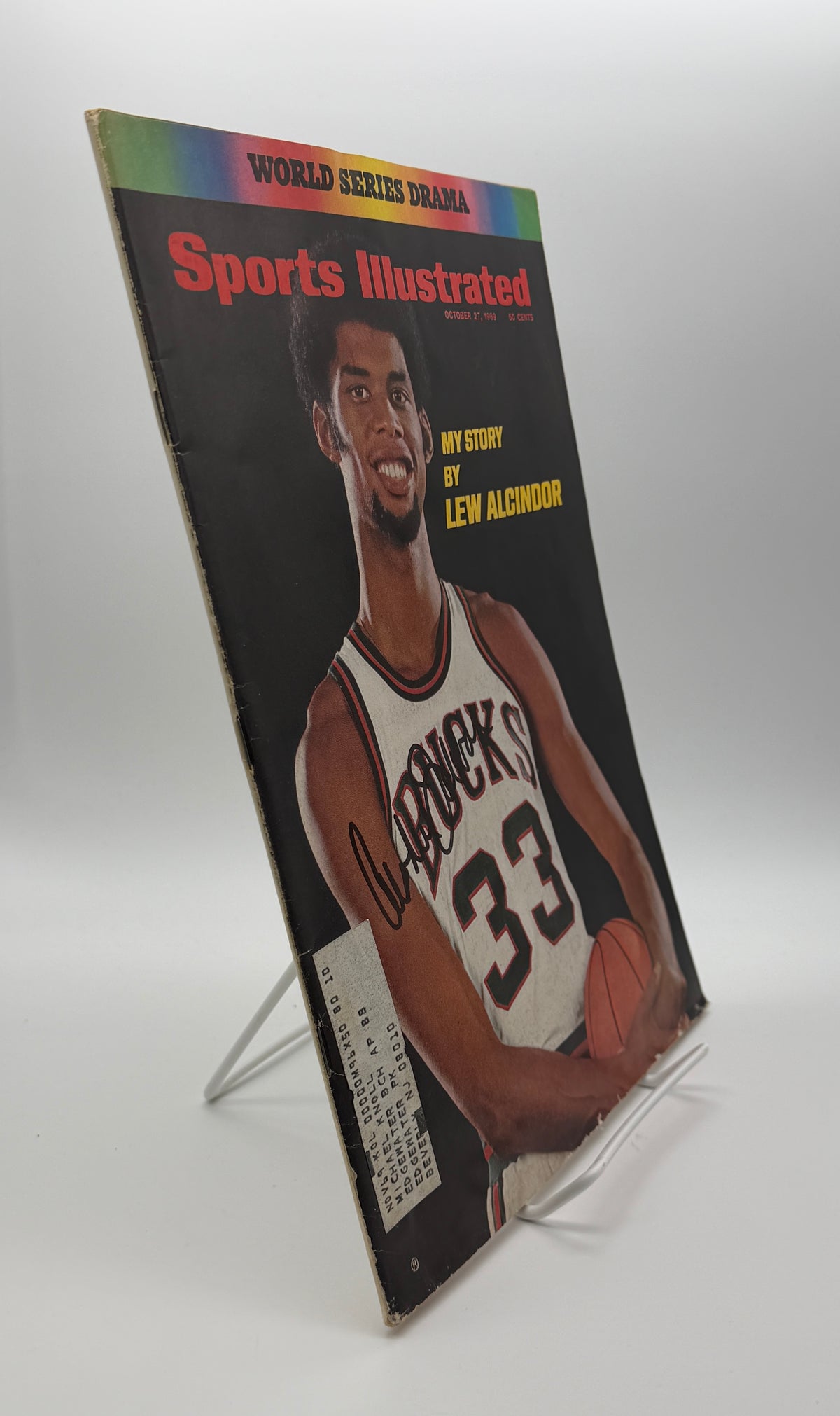 Kareem Abdul-Jabbar HOF Signed 1969 Sports Illustrated Magazine JSA 215112