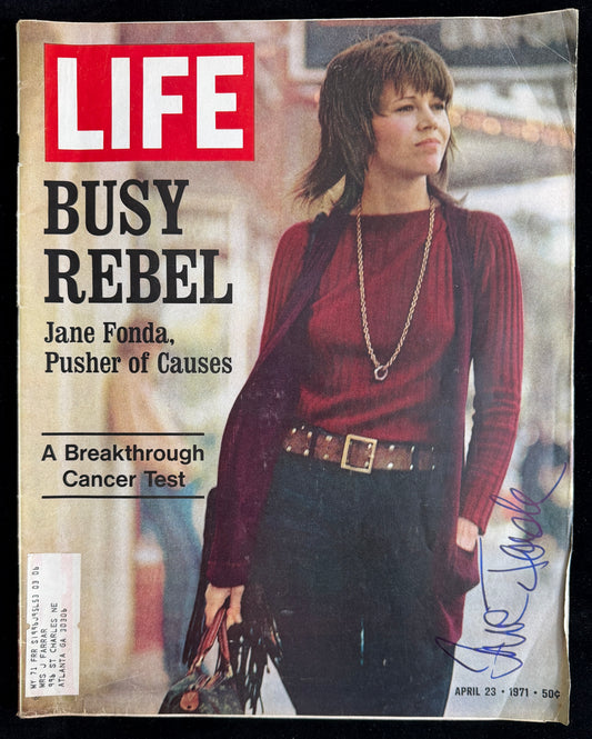 Jane Fonda Actress Signed/Autographed 4/23/1971 LIFE Magazine JSA 215540