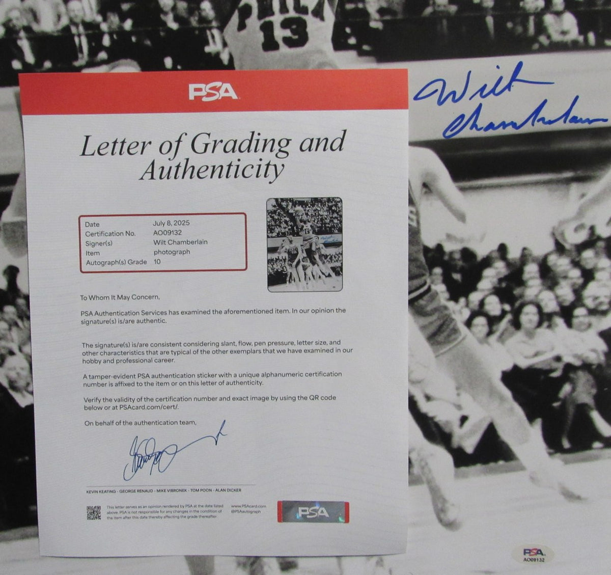 Wilt Chamberlain HOF Signed/Autographed 16x20 Photo 76ers PSA LOA 215358