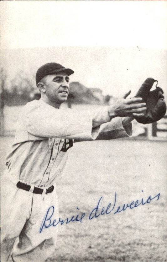 Bernie DeViveiros Tigers d. 1994 Signed/Autographed 3x5  Photo 178185