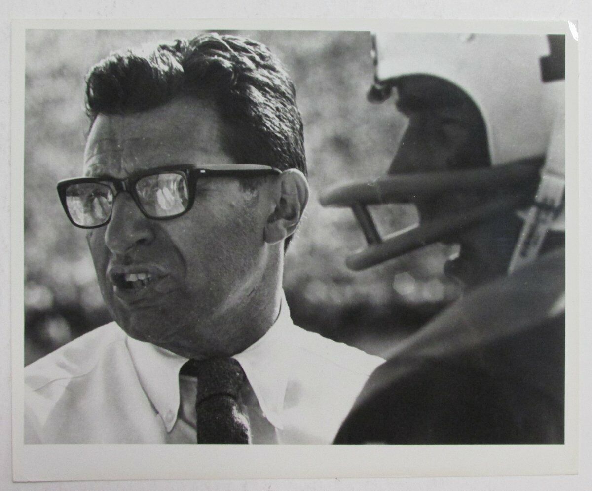 Joe Paterno 1969 Penn State 8X10 Sporting News Wire/Press Photo 146474