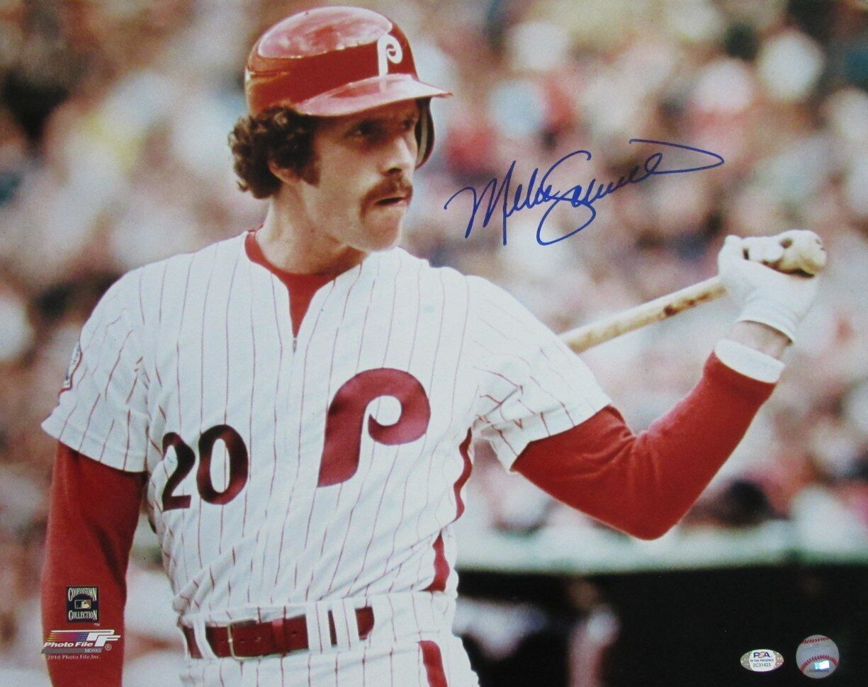 Mike Schmidt HOF Autographed 16x20 Photo Philadelphia Phillies PSA/DNA 177562