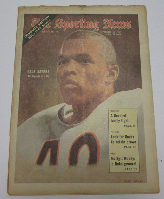 Gale Sayers Chicago Bears September 20, 1969 Sporting News Cover 144678