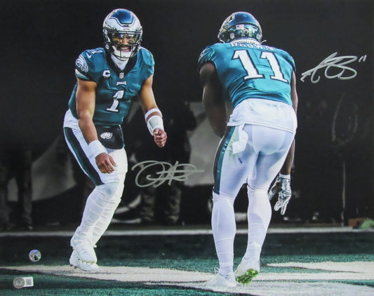 Jalen Hurts/A.J. Brown Dual-Signed 16x20 Photo Eagles Beckett 183619