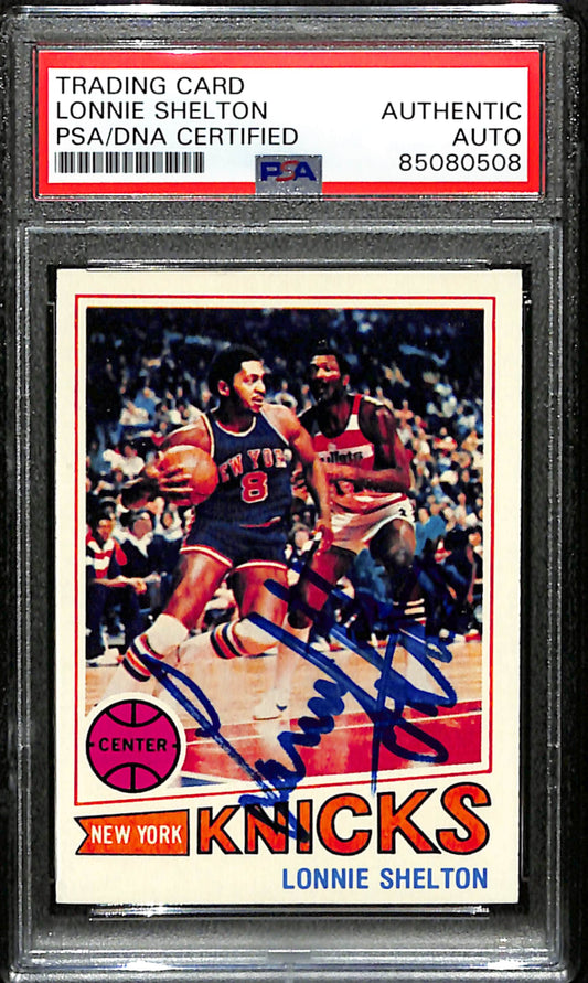 Lonnie Shelton Signed 1977 Topps Card #26 New York Knicks PSA/DNA 185673
