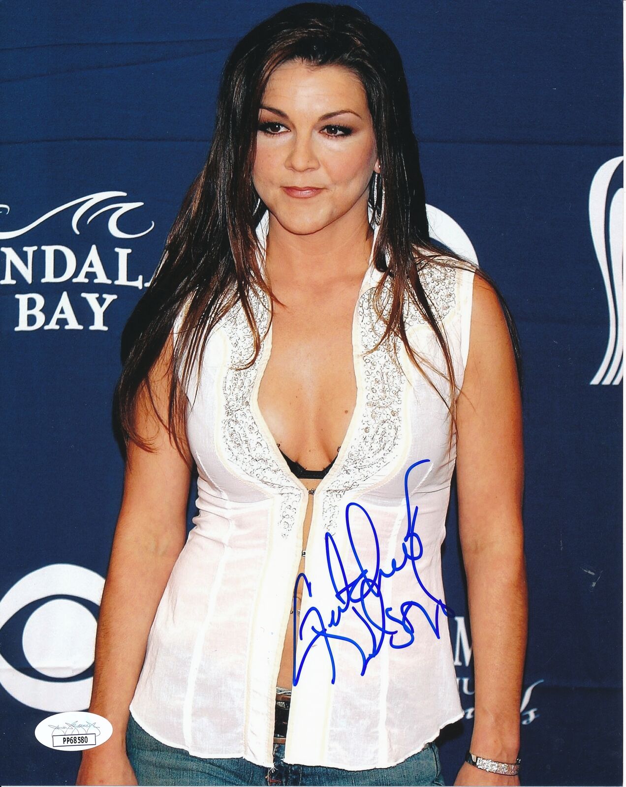 Gretchen Wilson Performer Signed/Autographed 8x10 Photo JSA 163223