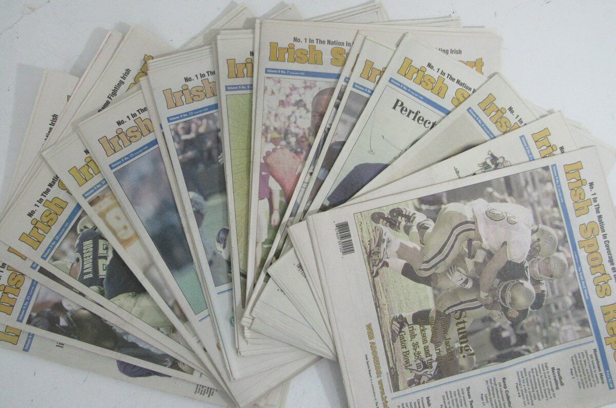 Lot of 22 1999 Notre Dame Irish Sports Report Magazines 148720