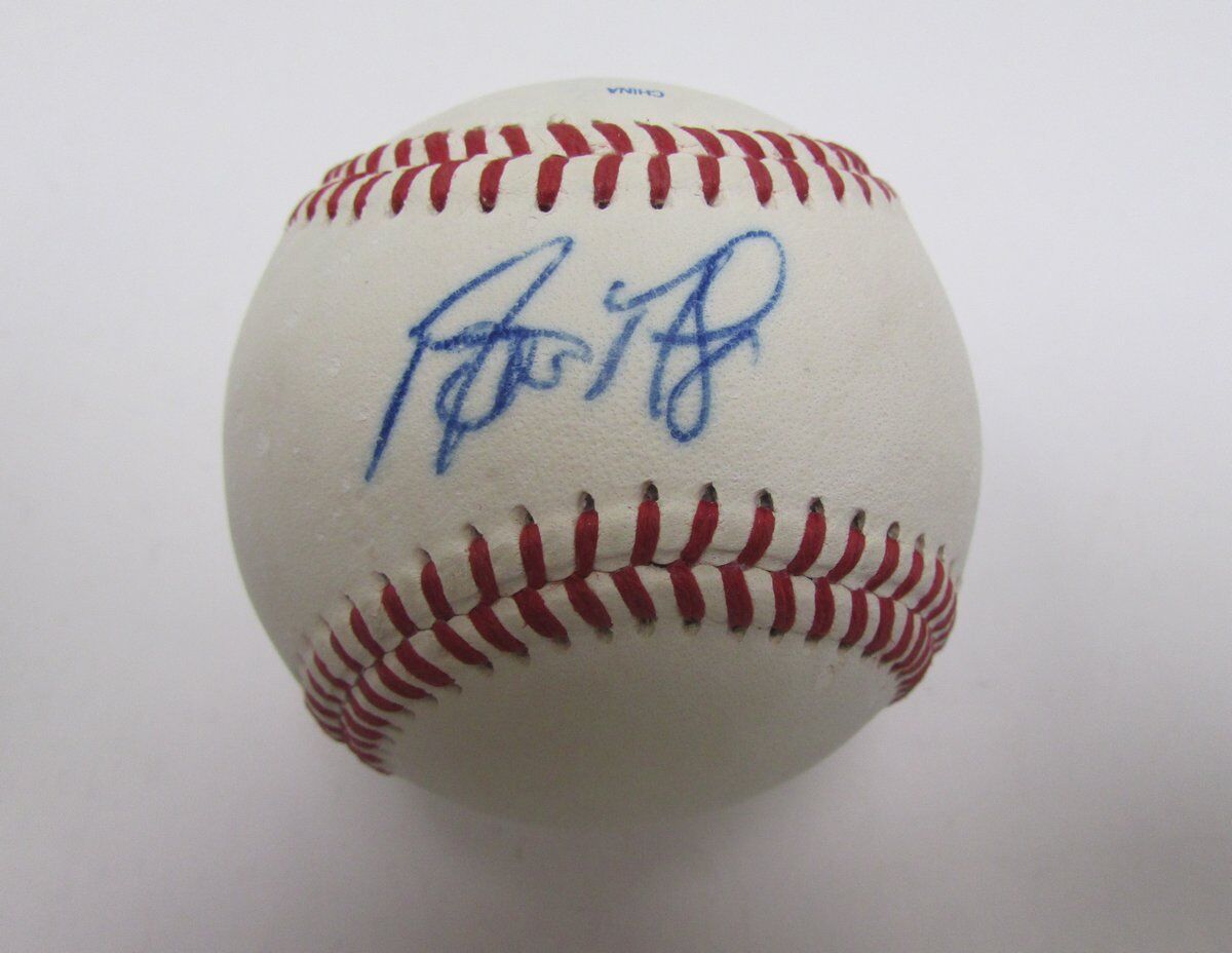 Matt Maloney Phillies Signed/Autographed Baseball 139485