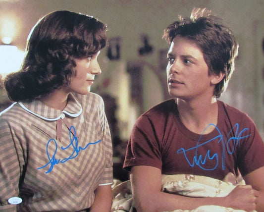 Michael J Fox/Lea Thompson Auto/Signed16x20 Photo Back to Future JSA 174014