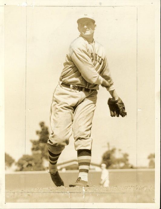 Vintage 1933 Bill Shores 6.5x8.5 Press Photo Philadelphia Athletics 177138