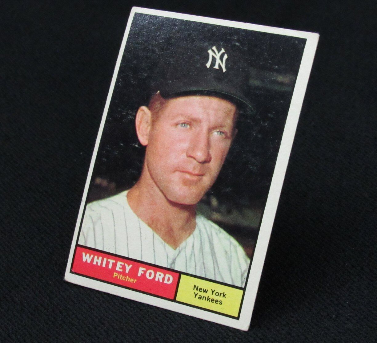 1961 Topps Whitey Ford HOF #160 Authentic Card New York Yankees 176797