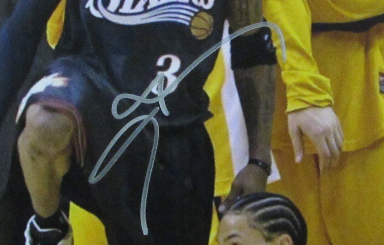 Allen Iverson HOF Philadelphia 76ers Signed/Auto 16x20 Photo PSA/DNA 167257