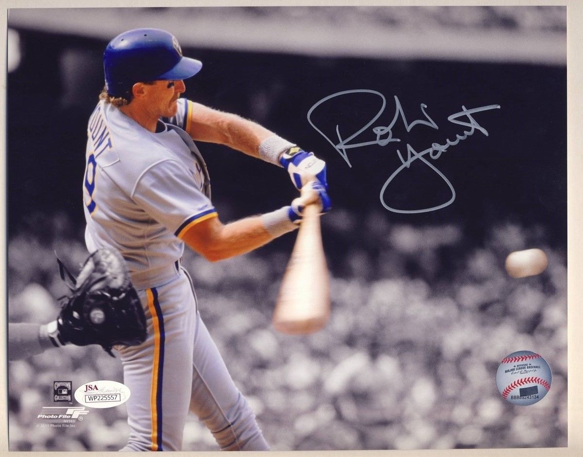 Robin Yount Milwaukee Brewers Signed/Autographed 8x10 Photo JSA WP225557