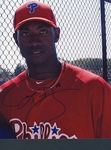 Domonic Brown Philadelphia Phillies Signed/Autographed 8x10 Photo 126085