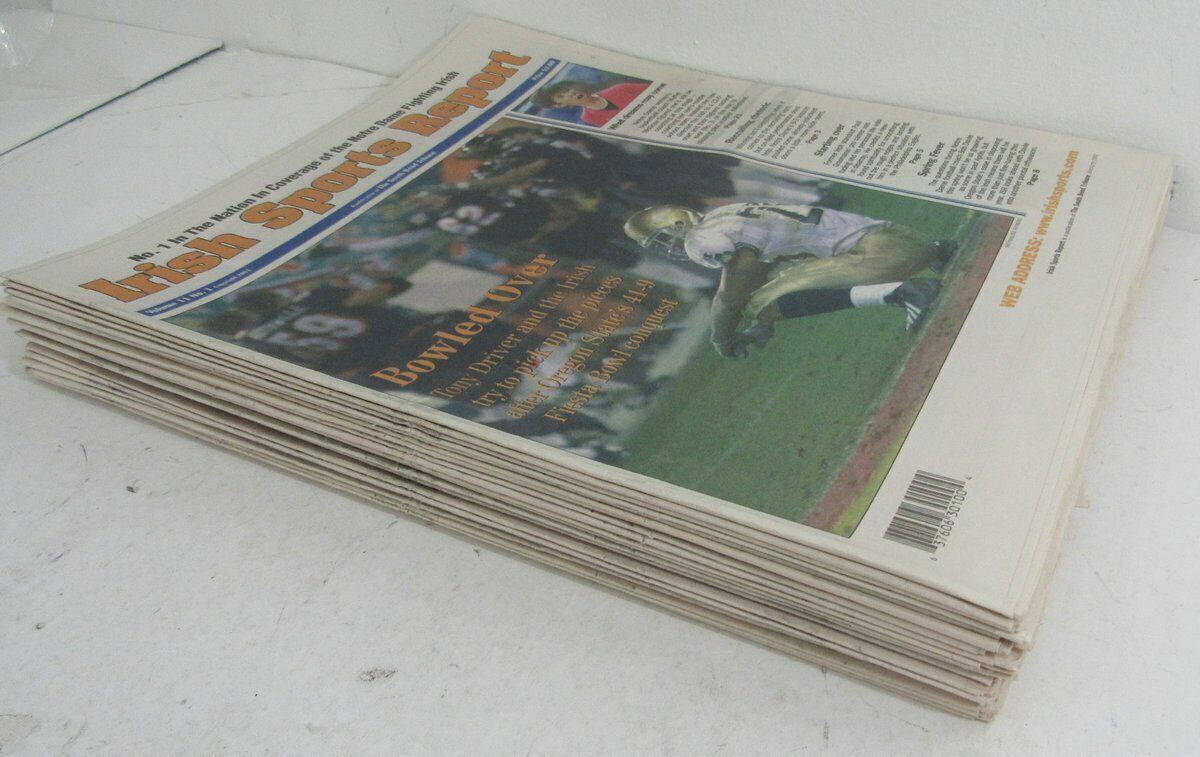 Lot of 21 2001 Notre Dame Irish Sports Report Magazines 148722