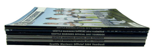 Lot of 6 Seattle Mariners Official Yearbooks (2004-07, 2010,2013) 160877