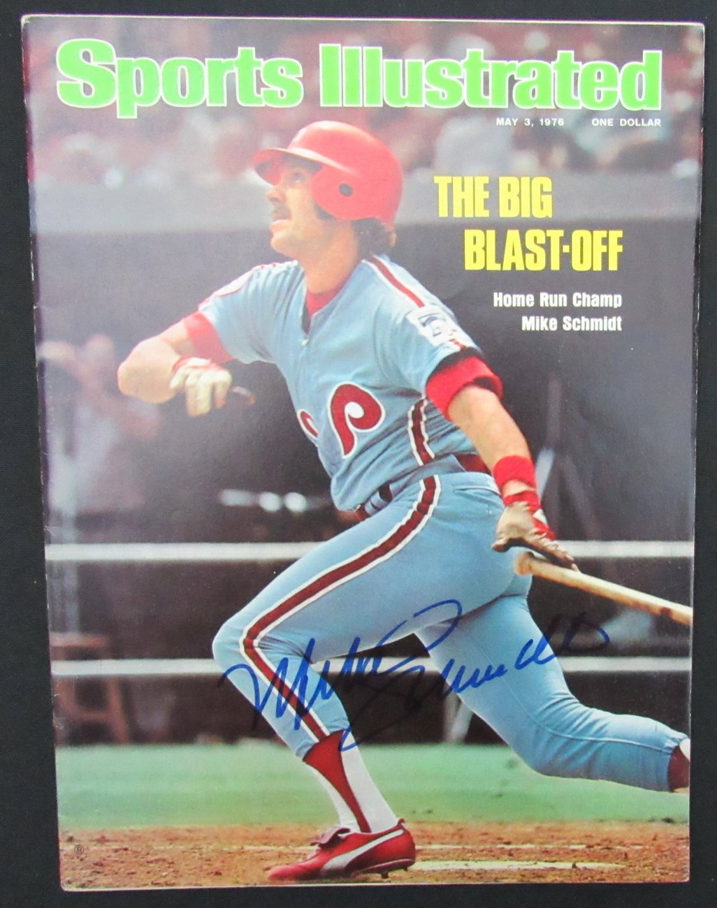 Mike Schmidt HOF Signed 5/3/1976 Sports Illustrated Magazine No label JSA 186259