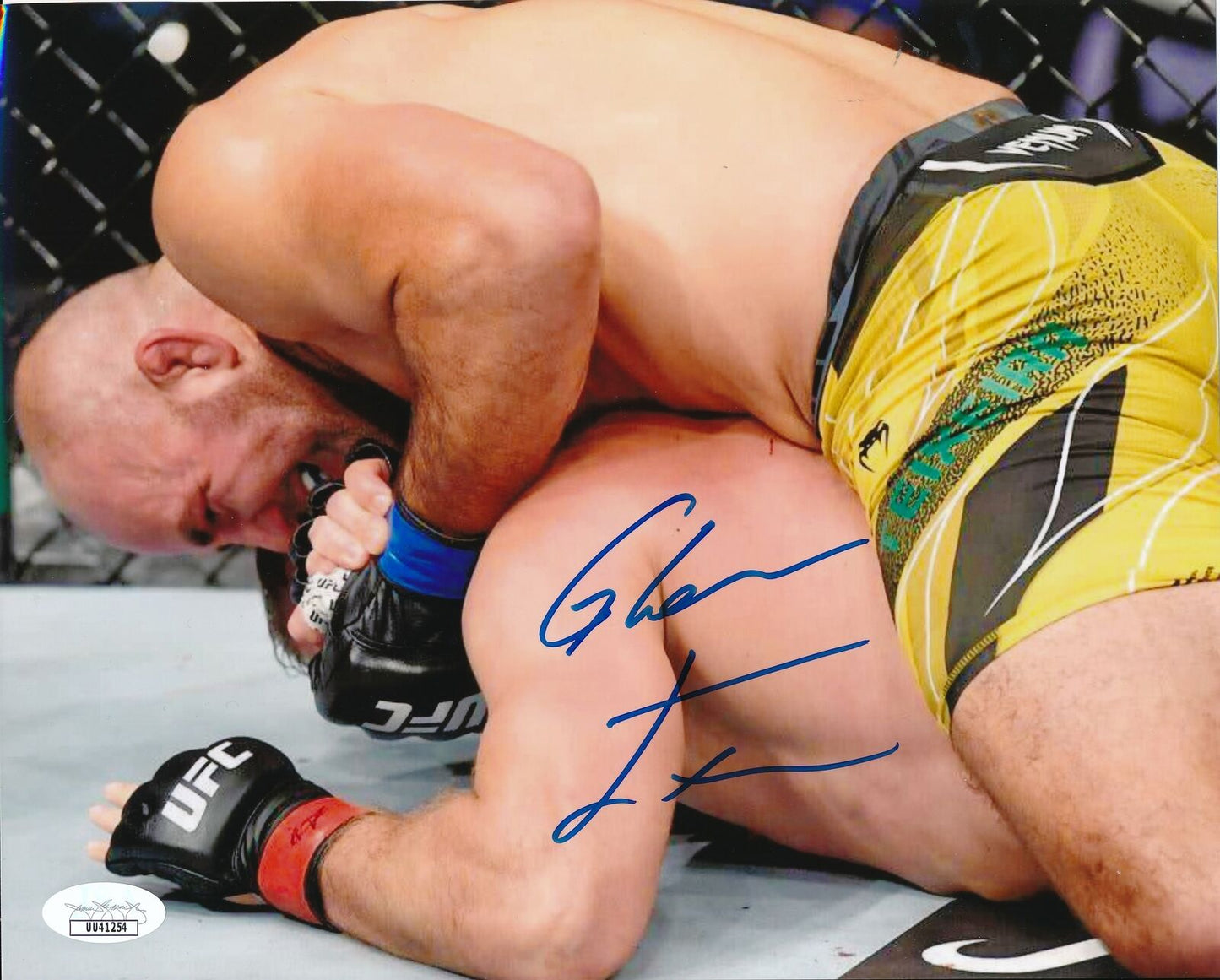 Glover Teixeira UFC Champ Signed/Autographed 8x10 Photo JSA 165549