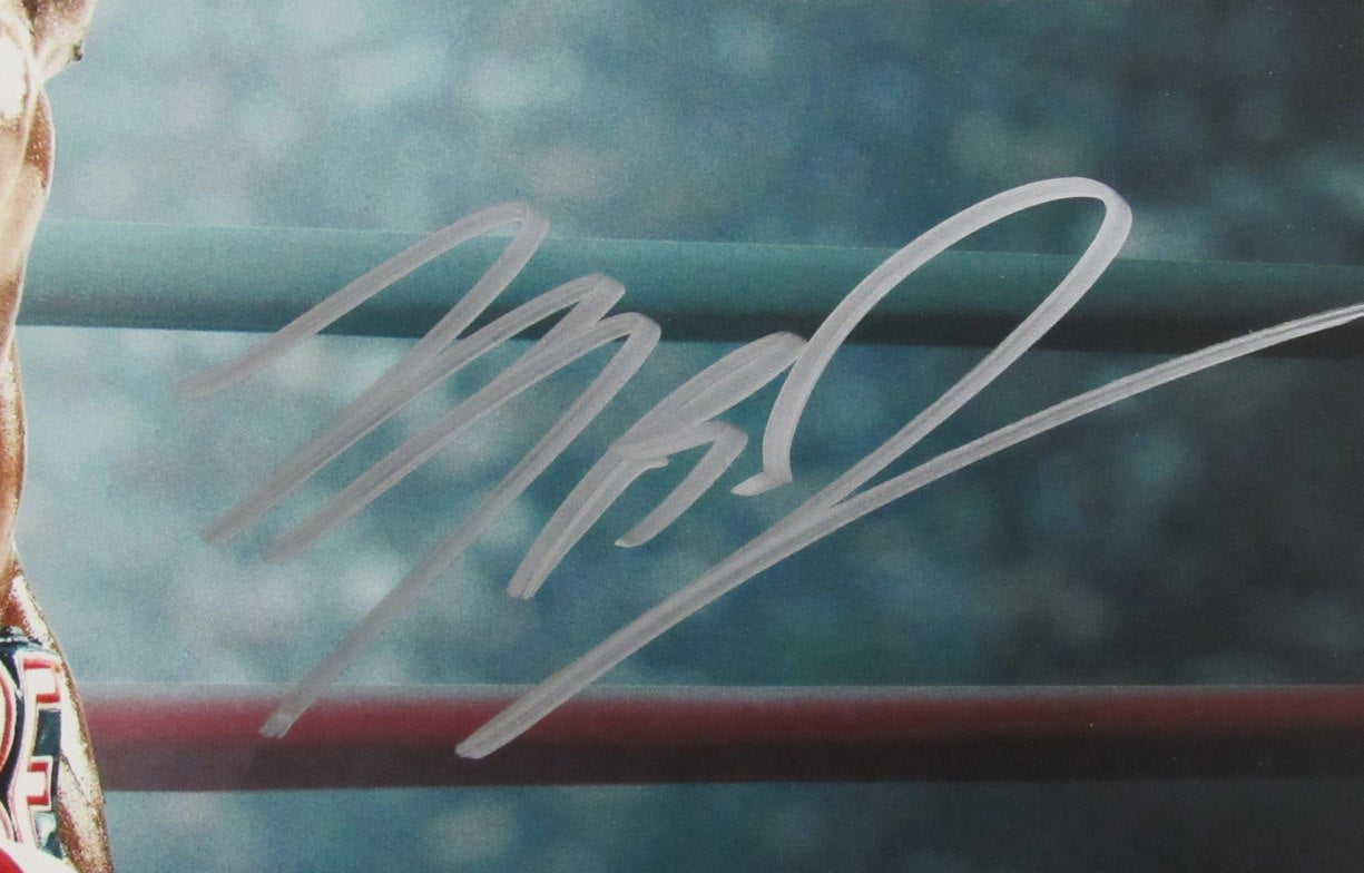 Michael B. Jordan Autographed 11x17 Photo "Creed" Beckett 181193