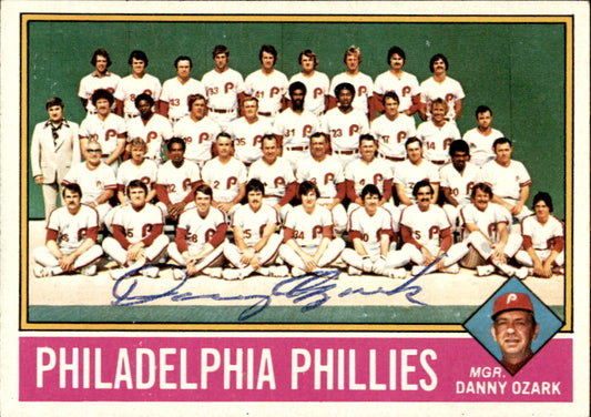 Danny Ozark Autographed 1976 TOPPS Card #384 Phillies 183443