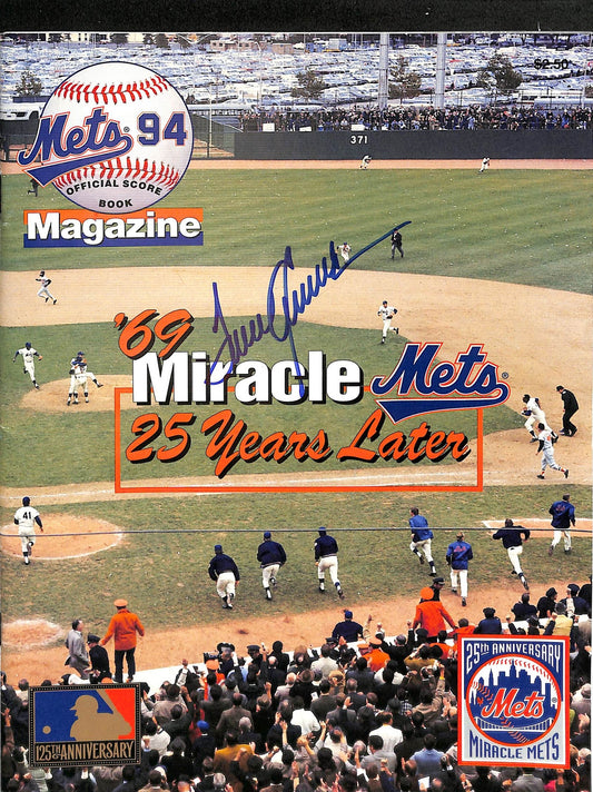 Tom Seaver HOF Autographed 1994 Mets vs. Cubs Magazine JSA 180788