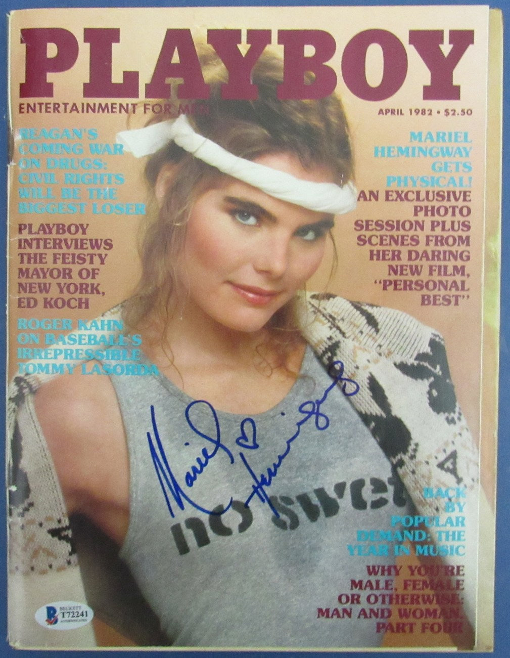 Mariel Hemmingway Signed/Autographed April 1982 Playboy Magazine Beckett 152363