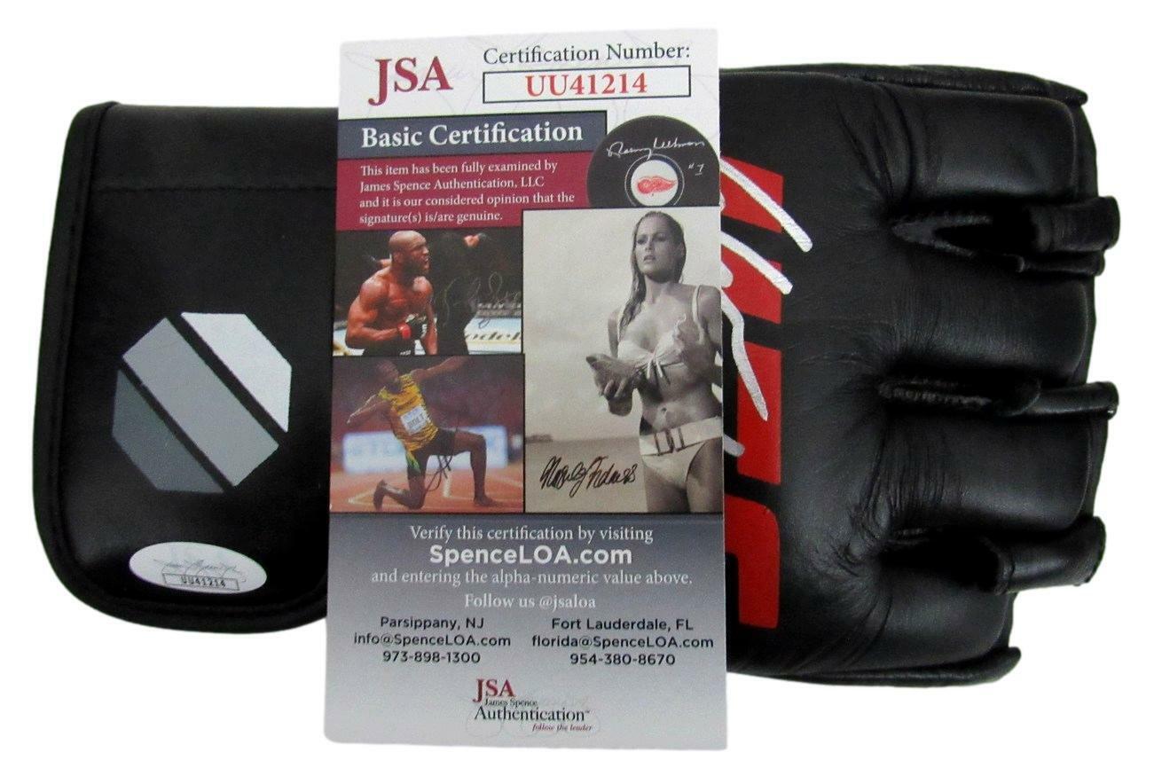 Glover Teixeira UFC Champ Signed/Auto Black Right MMA FIGHT Glove JSA 165546