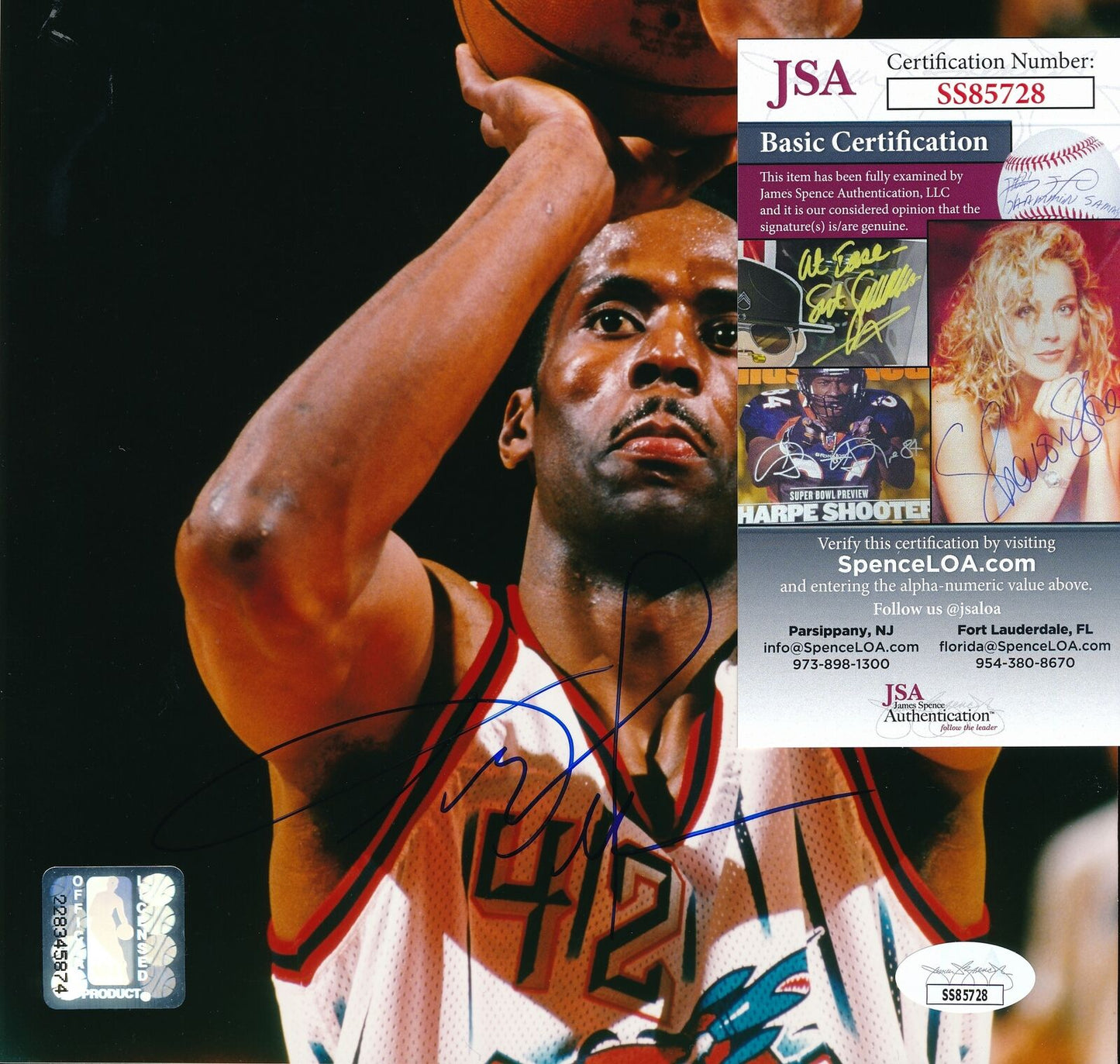 Kevin Willis Rockets Signed/Autographed 8x10 Photo JSA 165439