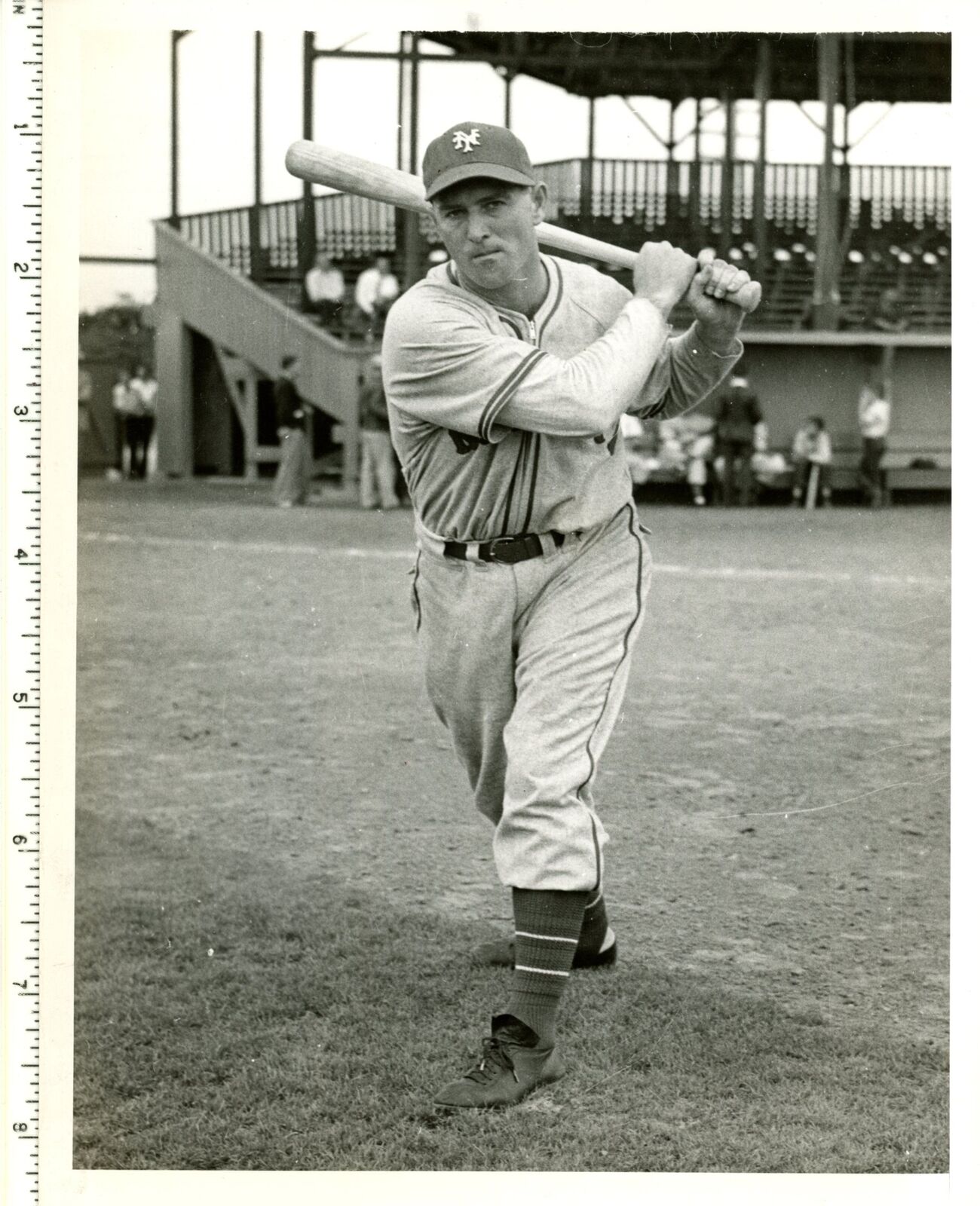 Frank Demaree 7x9 B/W 1940 Press Wire Photo New York Giants