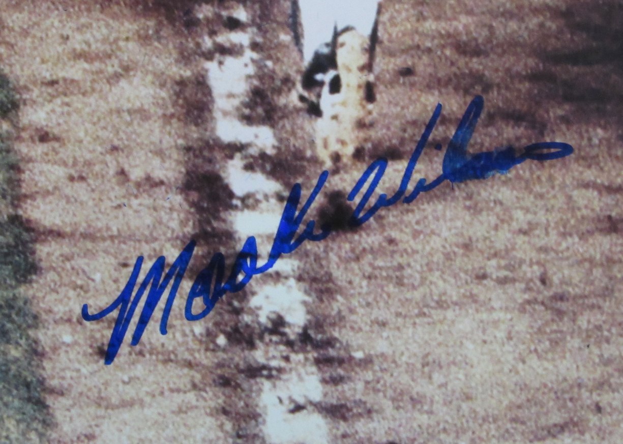 Bill Buckner/Mookie Wilson Dual-Signed/Autographed 16x20 Photo JSA 192907