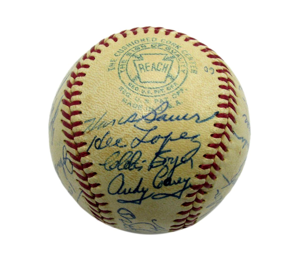 1959 Yankees OAL Team Signed Baseball (24) HOFers Berra /Ford/ Slaughter JSA