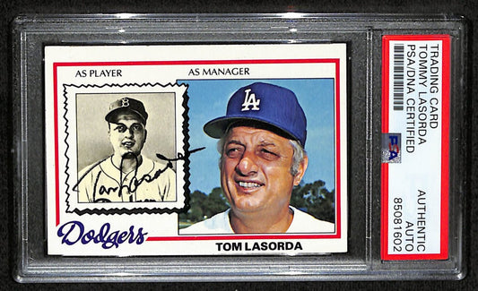 Tommy Lasorda HOF Signed 1961 Topps Card #189 Seattle Mariners PSA/DNA 184547