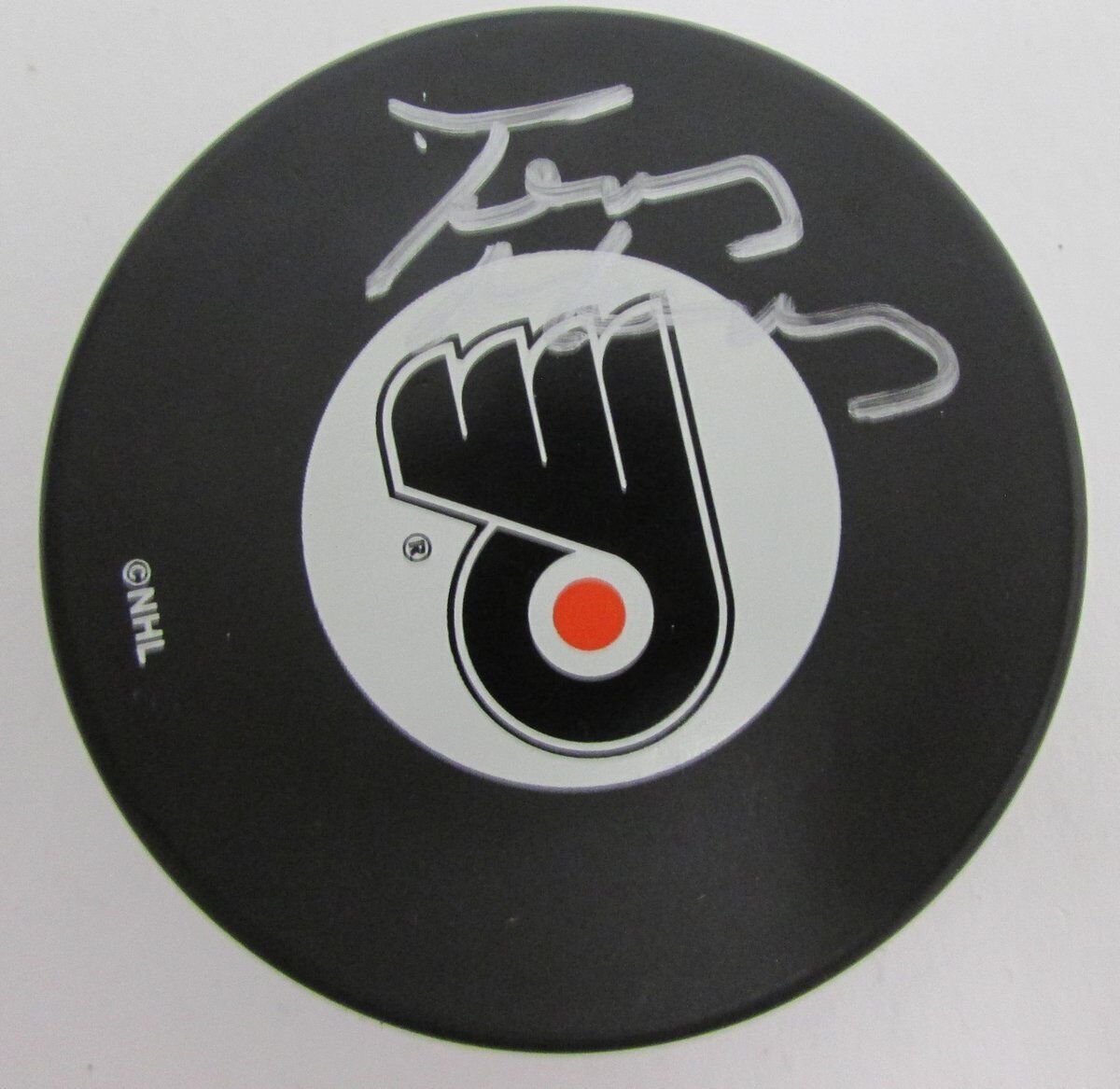 Terry Murray Philadelphia Flyers Autographed/Signed Flyers Logo Puck JSA 138991