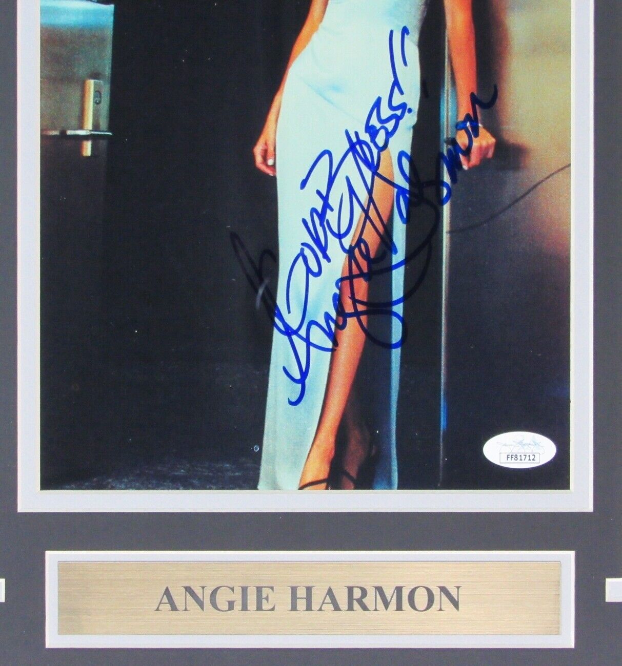 Angie Harmon Actress Signed/Autographed 8x10 Photo Framed JSA 155610