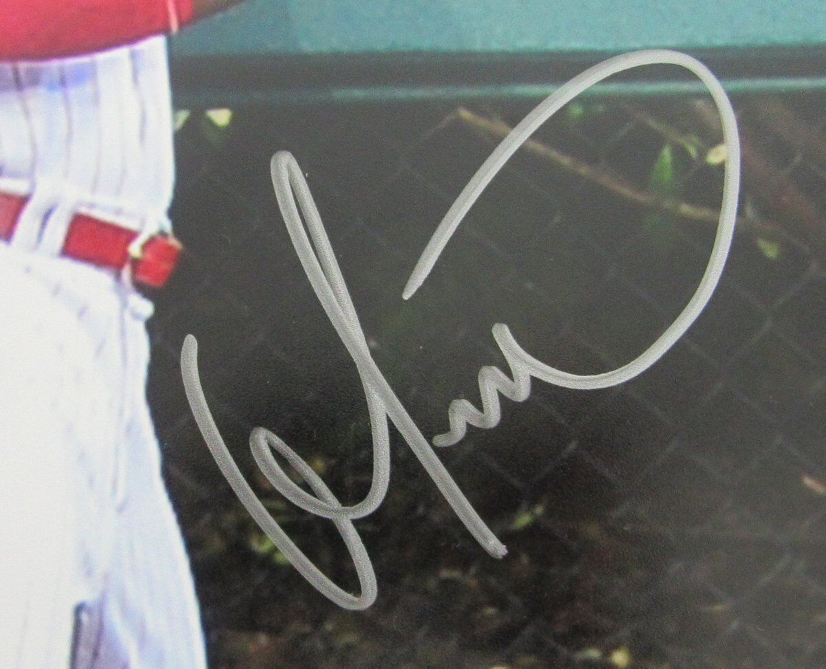 Odubel Herrera Phillies Signed/Autographed 16x20 Photo JSA 137913