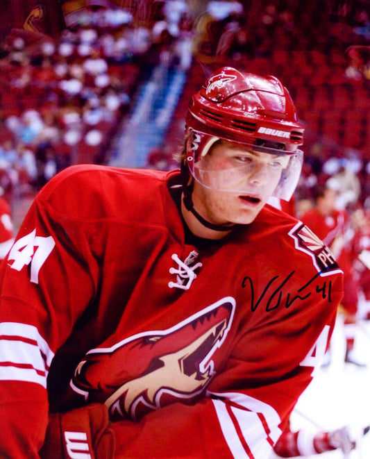 Viktor Tikhonov Phoenix Coyotes Signed/Autographed 8x10 Photo 153055